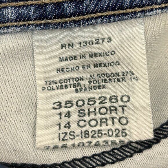 Lee Classic Fit Women's size 14p Medium Wash Blue Denim Jeans - Picture 3 of 4